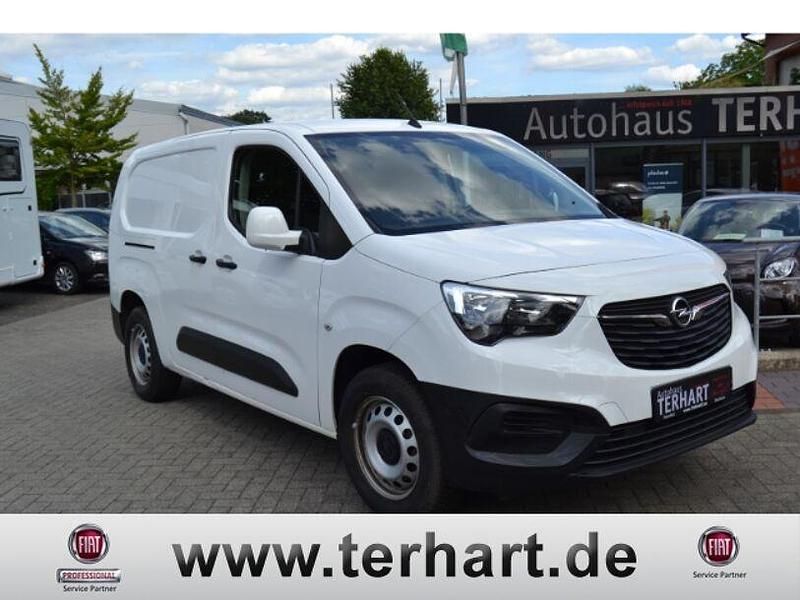 Weiss Gebraucht 2021 Opel Combo Van / Kleinbus | 13.790 € (Fairer Preis) - Bild 1/4