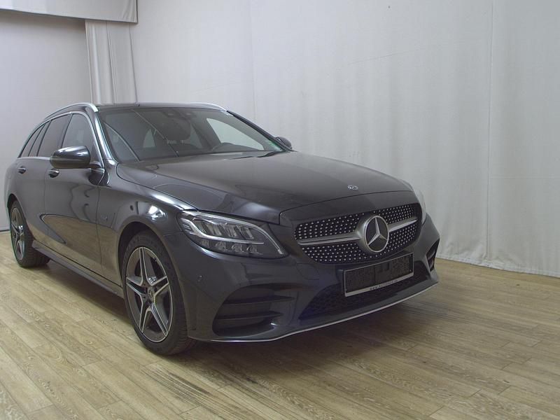 Gebraucht Mercedes C300e AMG line 306 PS (225 kW) 2021 Grau Kombi