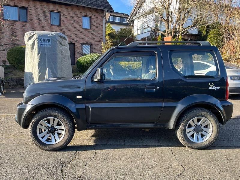 Gebraucht Suzuki Jimny Style 84 PS (61 kW) 2016 Schwarz SUV