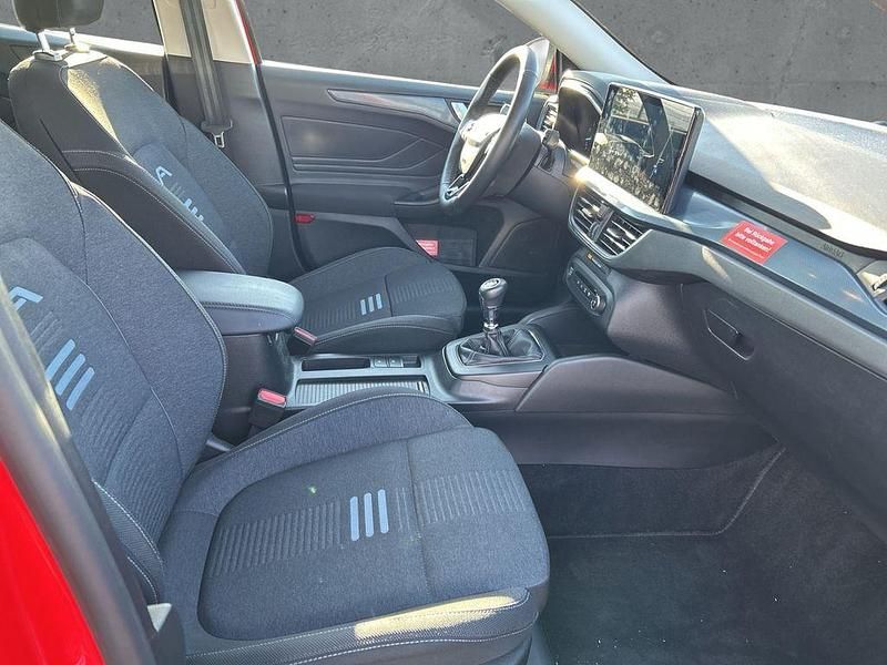 Gebraucht Ford Focus Active 125 PS (91 kW) 2024 Rot Limousine
