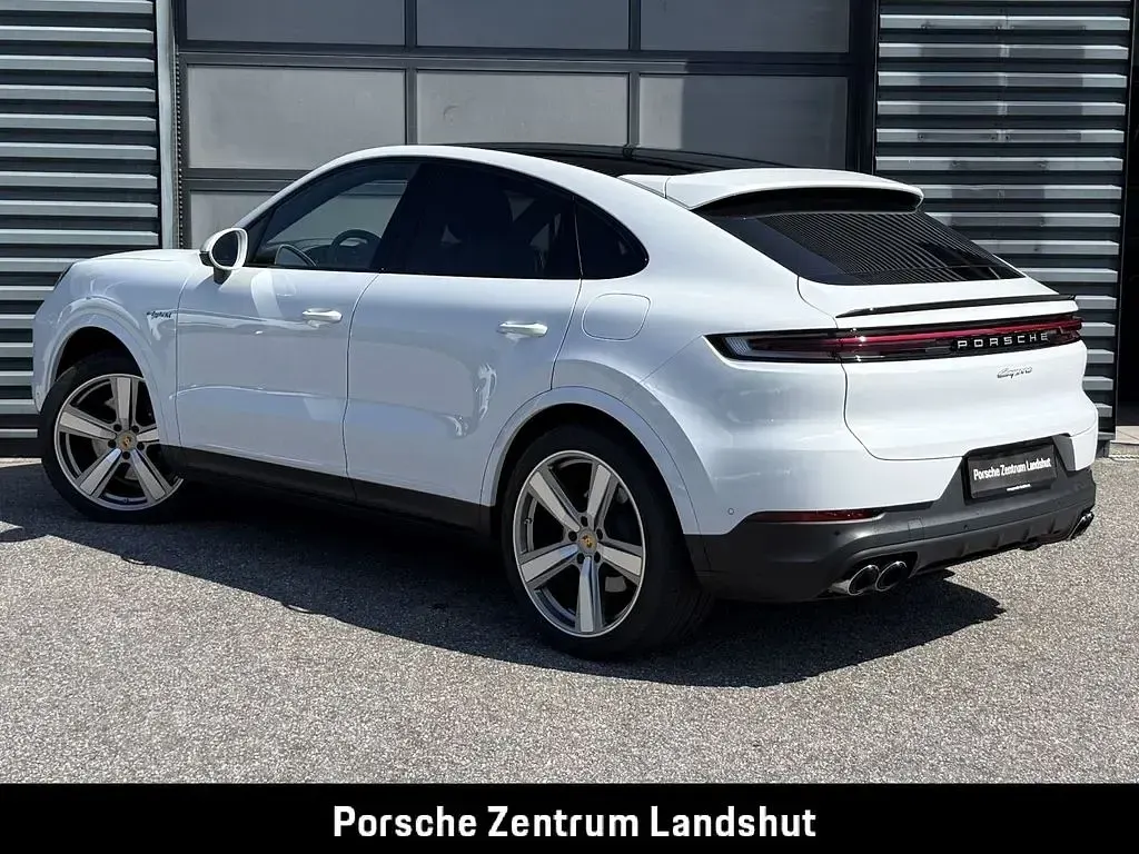 Gebraucht Porsche Cayenne E-Hybrid Coupe 470 PS (345 kW) 2024 Weiß SUV
