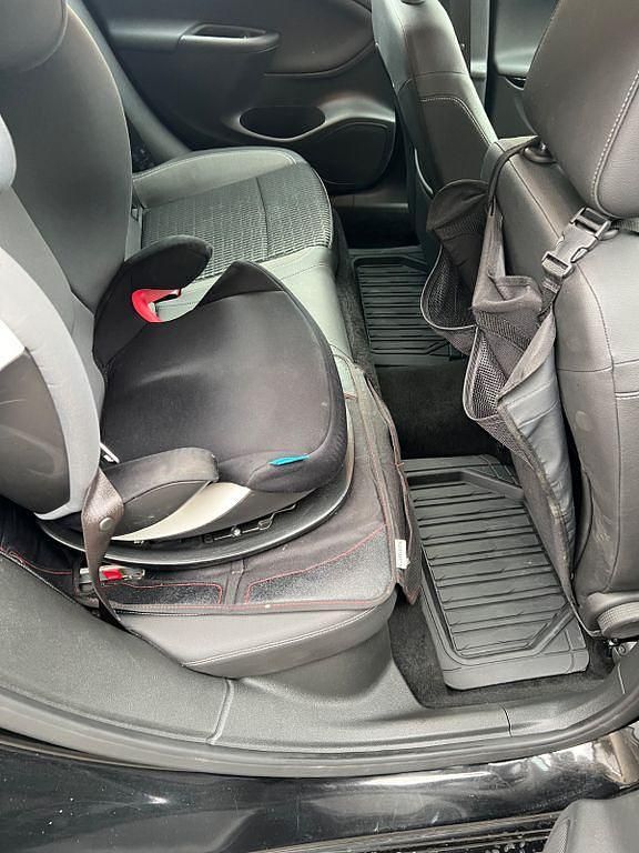 Gebraucht Opel Astra 105 PS (77 kW) 2020 Schwarz Limousine