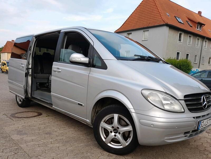 Grau Gebraucht 2007 Mercedes Viano Van / Kleinbus | 7.850 € (Fairer Preis) - Bild 1/4
