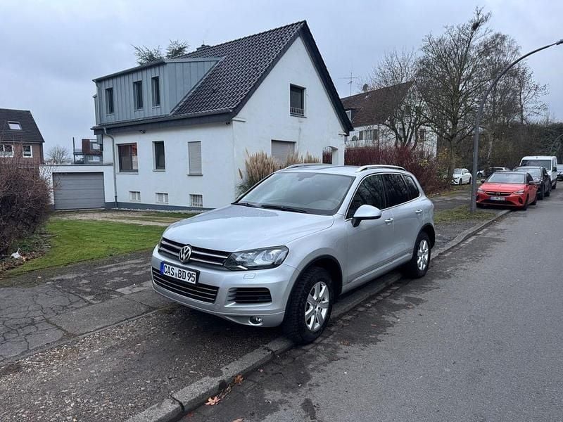 Silber Gebraucht 2012 VW Touareg Exclusive SUV | 14.490 € (Guter Preis) - Bild 1/4