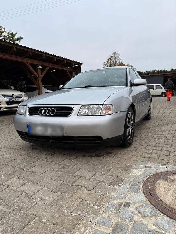 Silber Gebraucht 2000 Audi A3 Comfort Kleinwagen | 1.900 € (Fairer Preis) - Bild 1/4