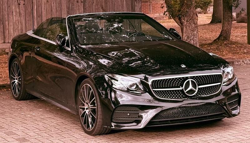 Schwarz Gebraucht 2019 Mercedes E350 AMG line Cabrio | 37.999 € (Fairer Preis) - Bild 1/3