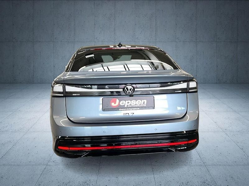 Gebraucht VW ID.7 Pro 210 kW (286 PS) 2025 Blau Limousine