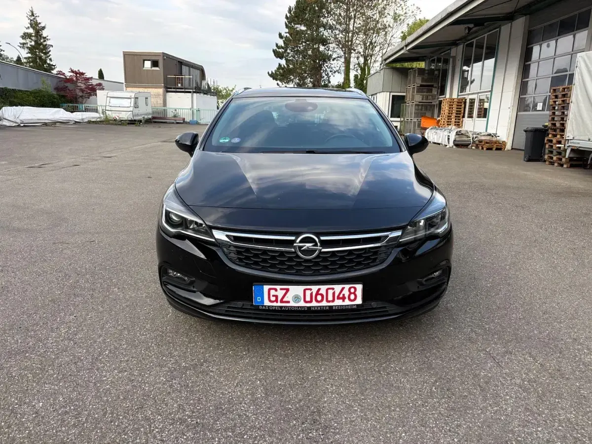 Gebraucht Opel Astra Active 125 PS (91 kW) 2017 Schwarz Kombi