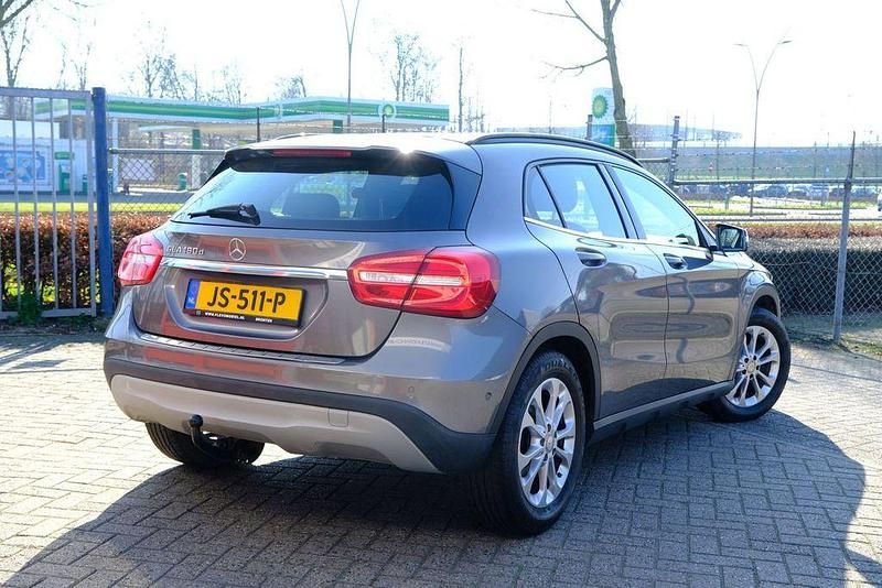 Gebraucht Mercedes GLA180 Edition 109 PS (80 kW) 2016 Grau SUV