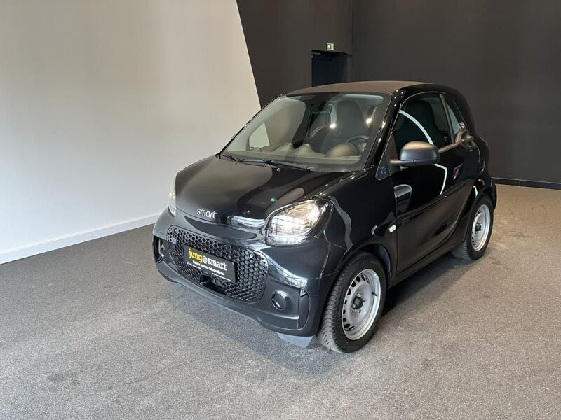Bodypanels in black Gebraucht 2022 Smart ForTwo Electric Drive Coupé | 8.980 € (Superpreis) - Bild 1/4