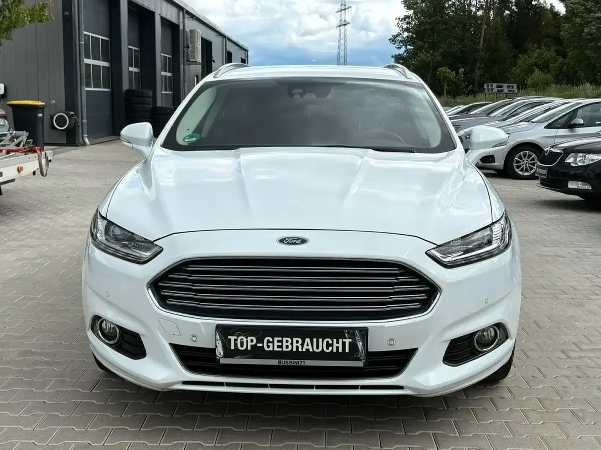 Gebraucht Ford Mondeo Titanium 179 PS (131 kW) 2016 Weiß Kombi