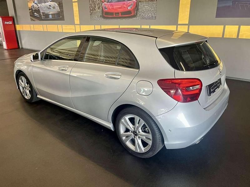 Gebraucht Mercedes A200 156 PS (114 kW) 2017 Silber Limousine