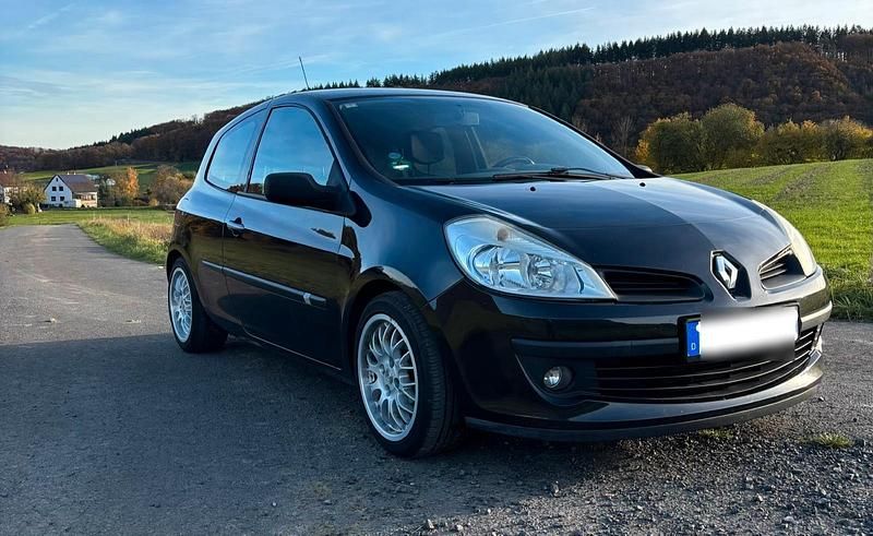 Schwarz Gebraucht 2008 Renault Clio III Kleinwagen | 1.000 € - Bild 1/4