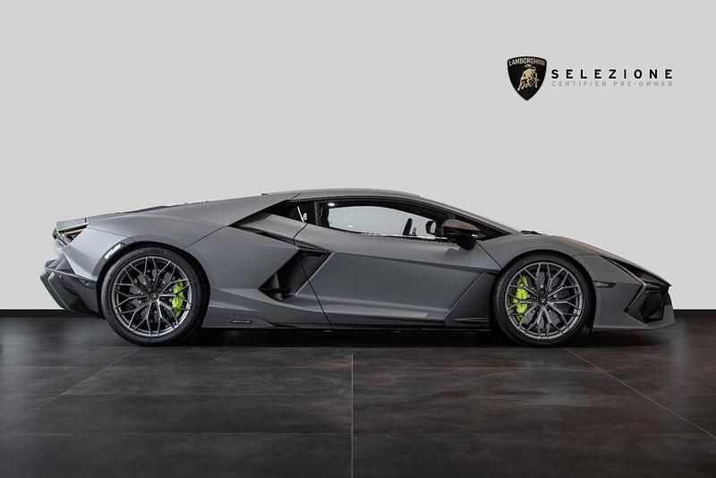 Usata Lamborghini Revuelto 2025 Grigio Coupé