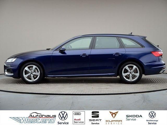 Używany Audi A4 Advanced Plus 204 KM (150 kW) 2022 Niebieski Kombi