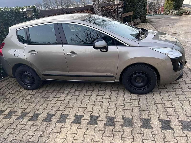 Gebraucht Peugeot 3008 Access 120 PS (88 kW) 2012 Kombi