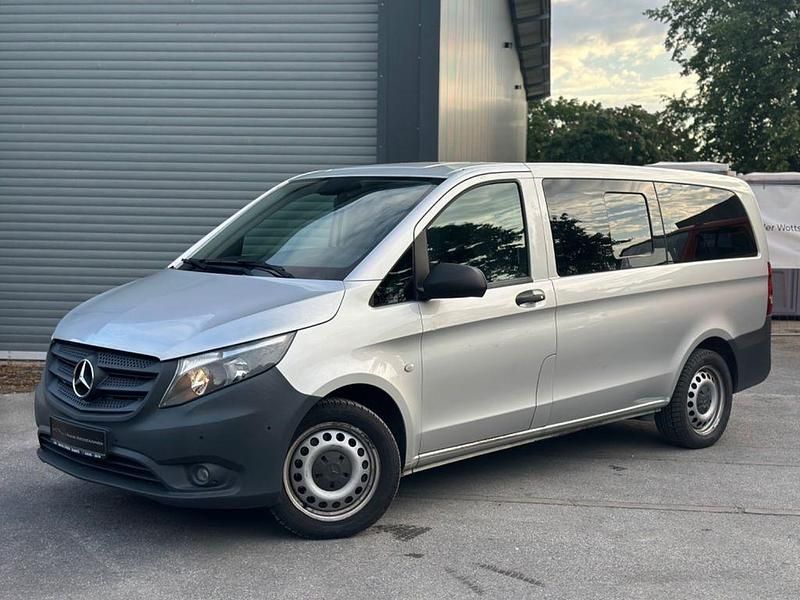 Silber Gebraucht 2016 Mercedes Vito Van / Kleinbus | 15.900 € (Superpreis) - Bild 1/4