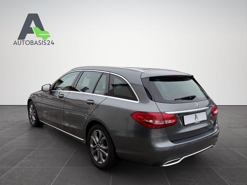 Gebraucht Mercedes C200 Avantgarde 136 PS (100 kW) 2017 Grau Kombi