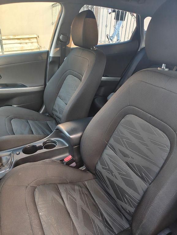 Second-hand Kia Ceed 99 CP (72 kW) 2012 Gri Hatchback