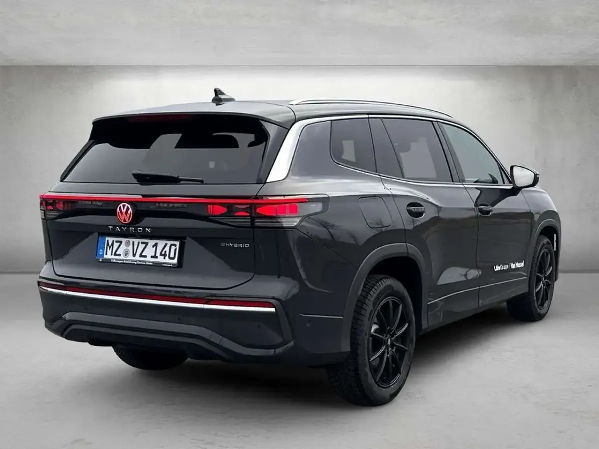 Gebraucht VW Tayron Elegance 150 PS (110 kW) 2026 Grau SUV