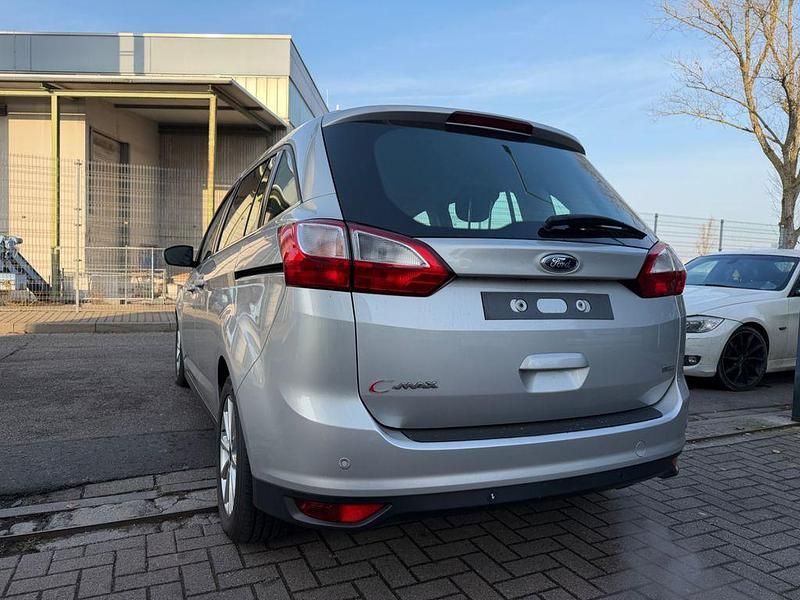 Gebraucht Ford Grand C-Max Titanium 150 PS (110 kW) 2018 Silber Van / Kleinbus
