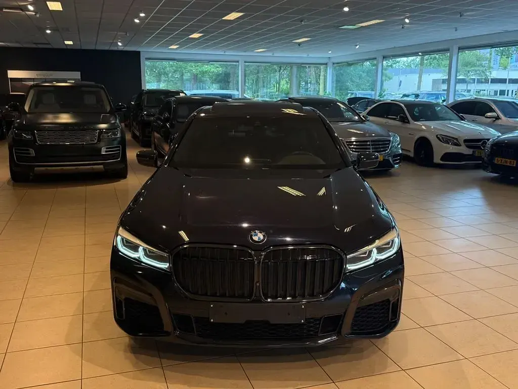 Gebraucht BMW 745e M Sport 286 PS (210 kW) 2021 Schwarz Limousine
