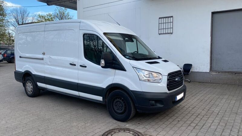 Gebraucht Ford Transit Trend 131 PS (96 kW) 2019 Weiß Van / Kleinbus