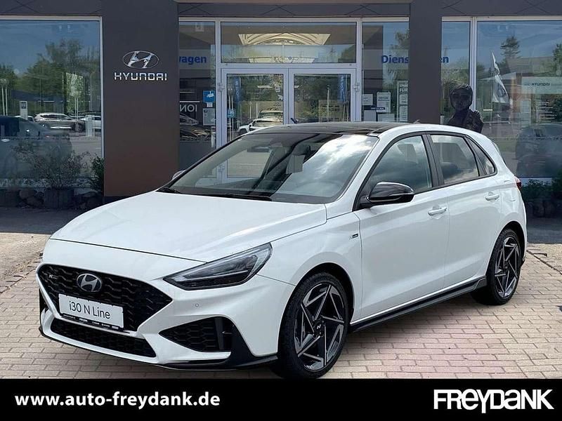 Atlas white Neu 2025 Hyundai i30 Limousine | 30.499 € (Teuer) - Bild 1/4