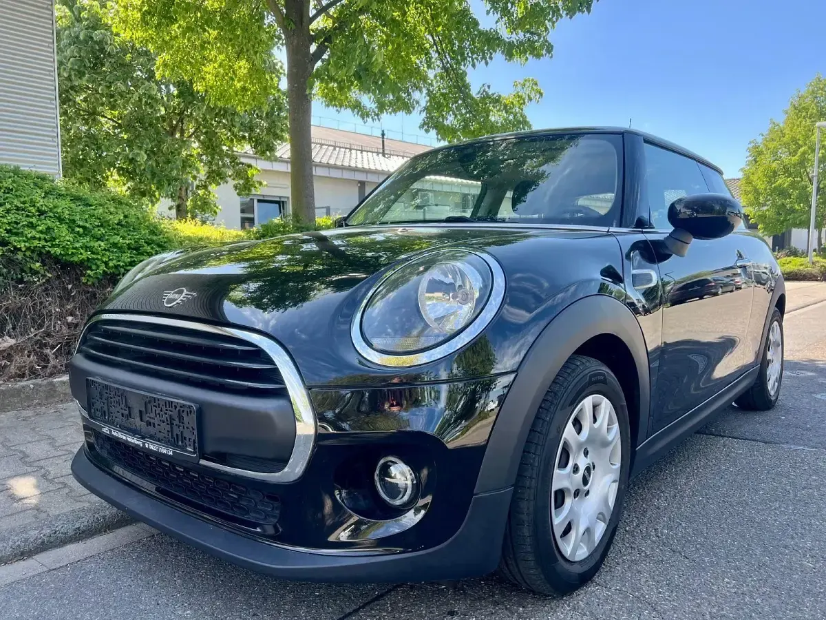 Used Mini ONE 75 HP (55 kW) 2020 Black Hatchback
