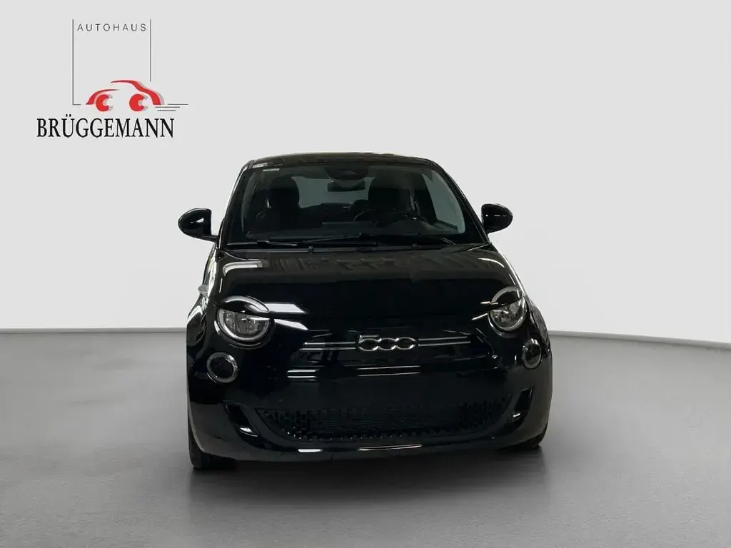 Neu Fiat 500e Icon 86 kW (118 PS) 2026 Schwarz Kleinwagen
