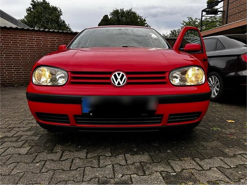 Rot Gebraucht 1999 VW Golf IV Kombi | 2.400 € (Etwas zu teuer) - Bild 1/4