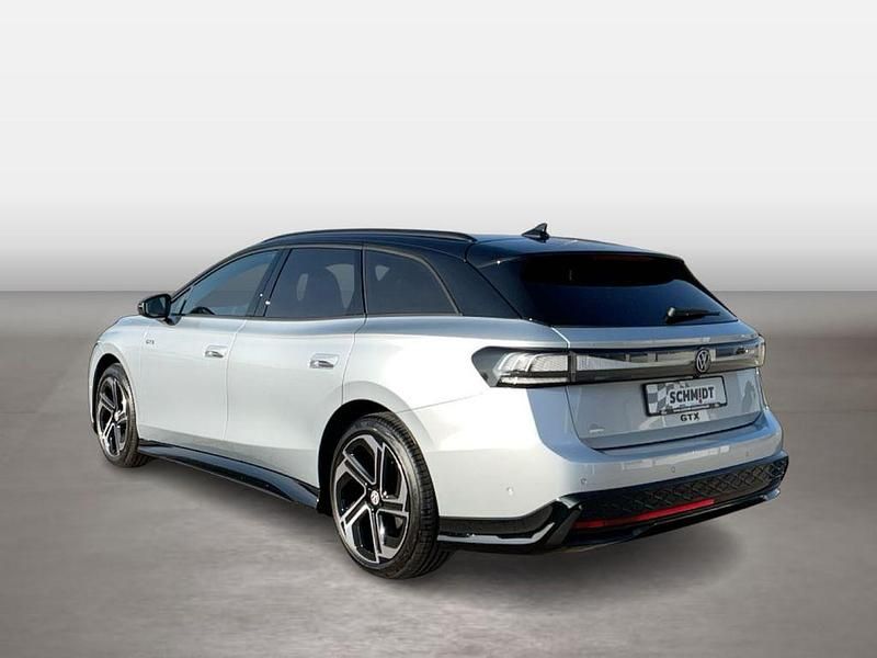 Neu VW ID.7 GTX 250 kW (340 PS) 2026 Scale silver metallic Kombi