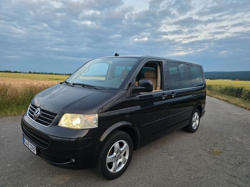 Schwarz Gebraucht 2007 VW T5 Highline Van | 9.850 € (Superpreis) - Bild 1/4