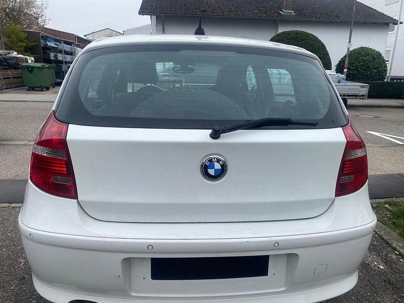 Gebraucht BMW 118 Efficient Dynamics 143 PS (105 kW) 2008 Weiß Kleinwagen