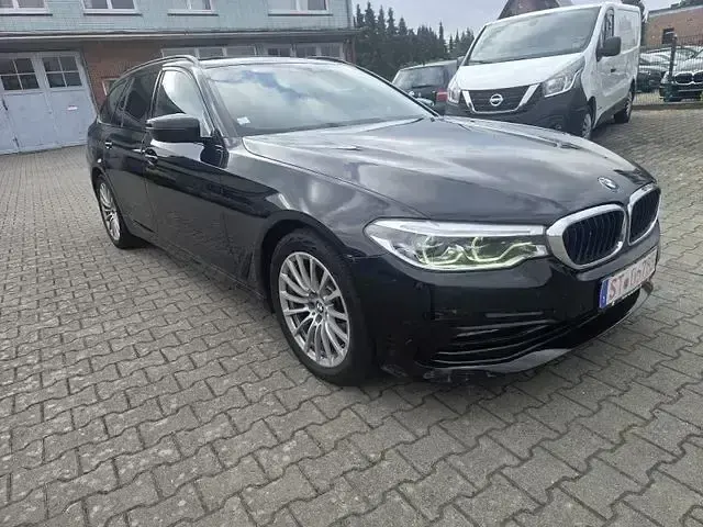 Gebraucht BMW 520 Sport Line 190 PS (139 kW) 2020 Schwarz Limousine