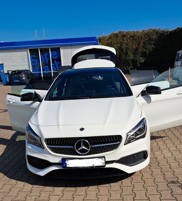 Weiß Gebraucht 2018 Mercedes CLA200 Shooting Brake AMG line Kombi | 19.900 € (Guter Preis) - Bild 1/4