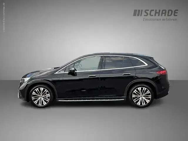 Gebraucht Mercedes EQE300 AMG line 180 kW (245 PS) 2025 Metalliclack obsidianschwarz SUV