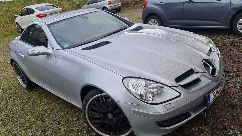 Gebraucht Mercedes SLK280 231 PS (169 kW) 2006 Silber Cabrio