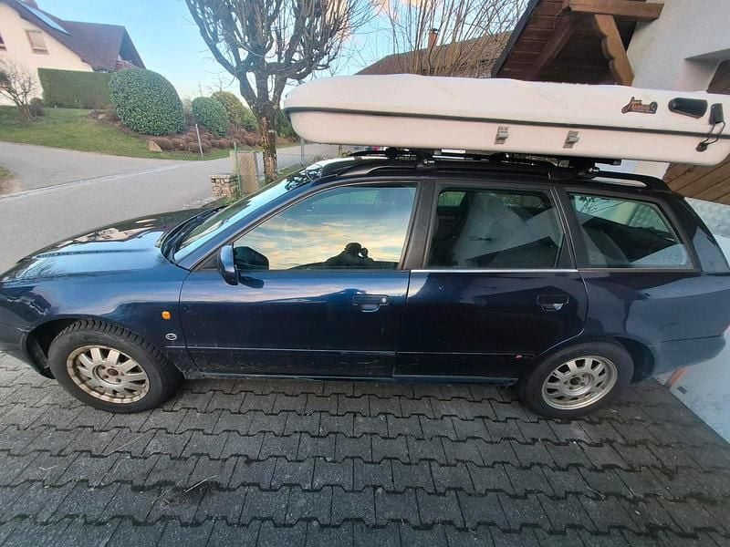 Gebraucht Audi A4 90 PS (66 kW) 1997 Blau Kombi