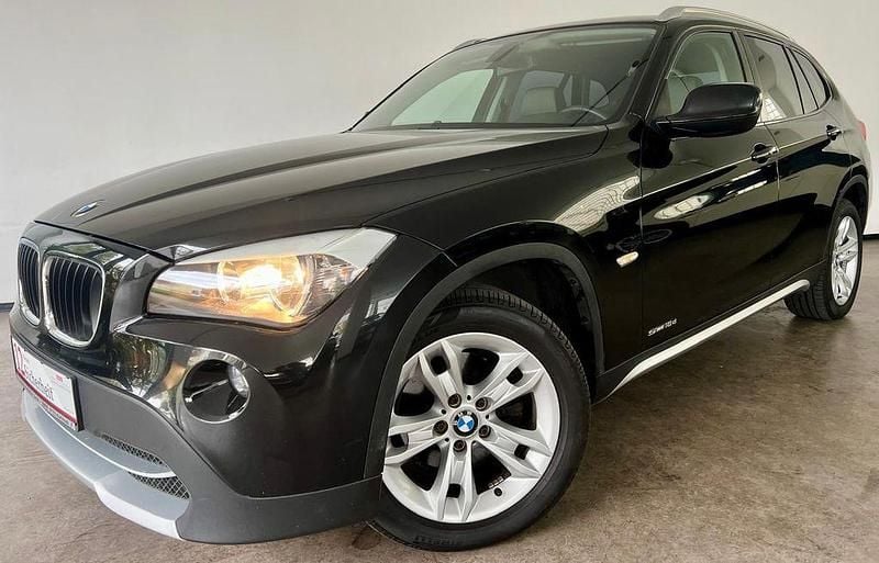 Schwarz Gebraucht 2012 BMW X1 Sport Line SUV | 6.890 € (Guter Preis) - Bild 1/4