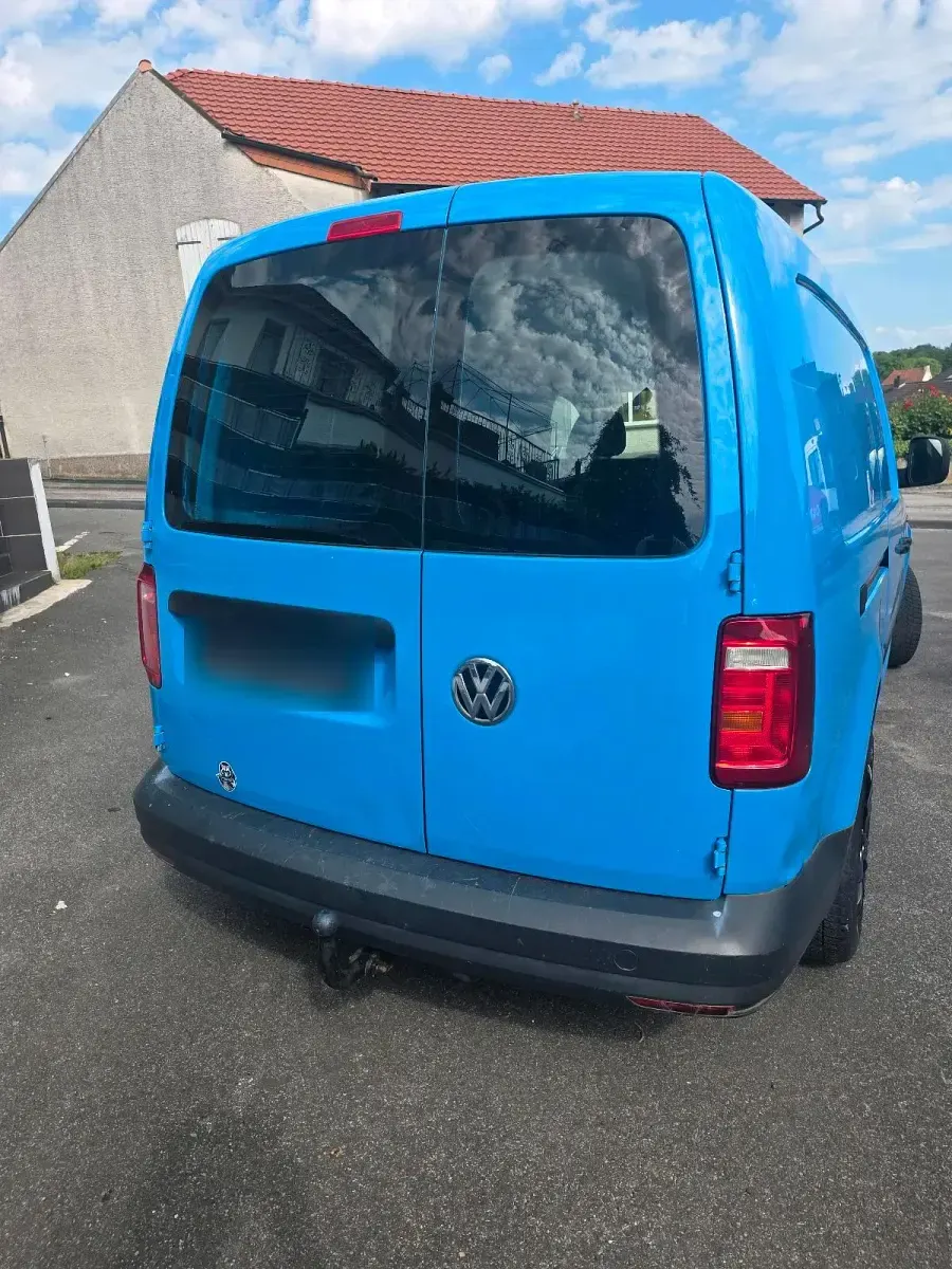 Gebraucht VW Caddy 102 PS (75 kW) 2016 Blau Van / Kleinbus