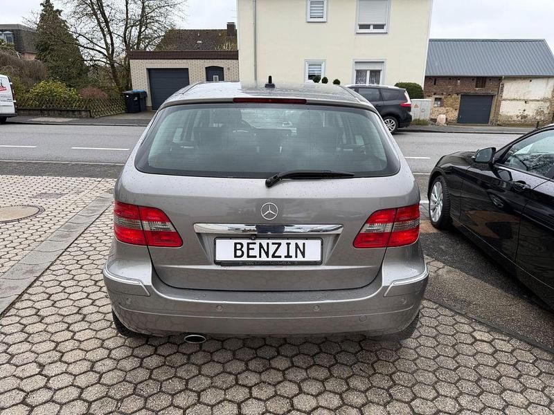Usata Mercedes B150 95 CV (69 kW) 2006 Grigio Monovolume
