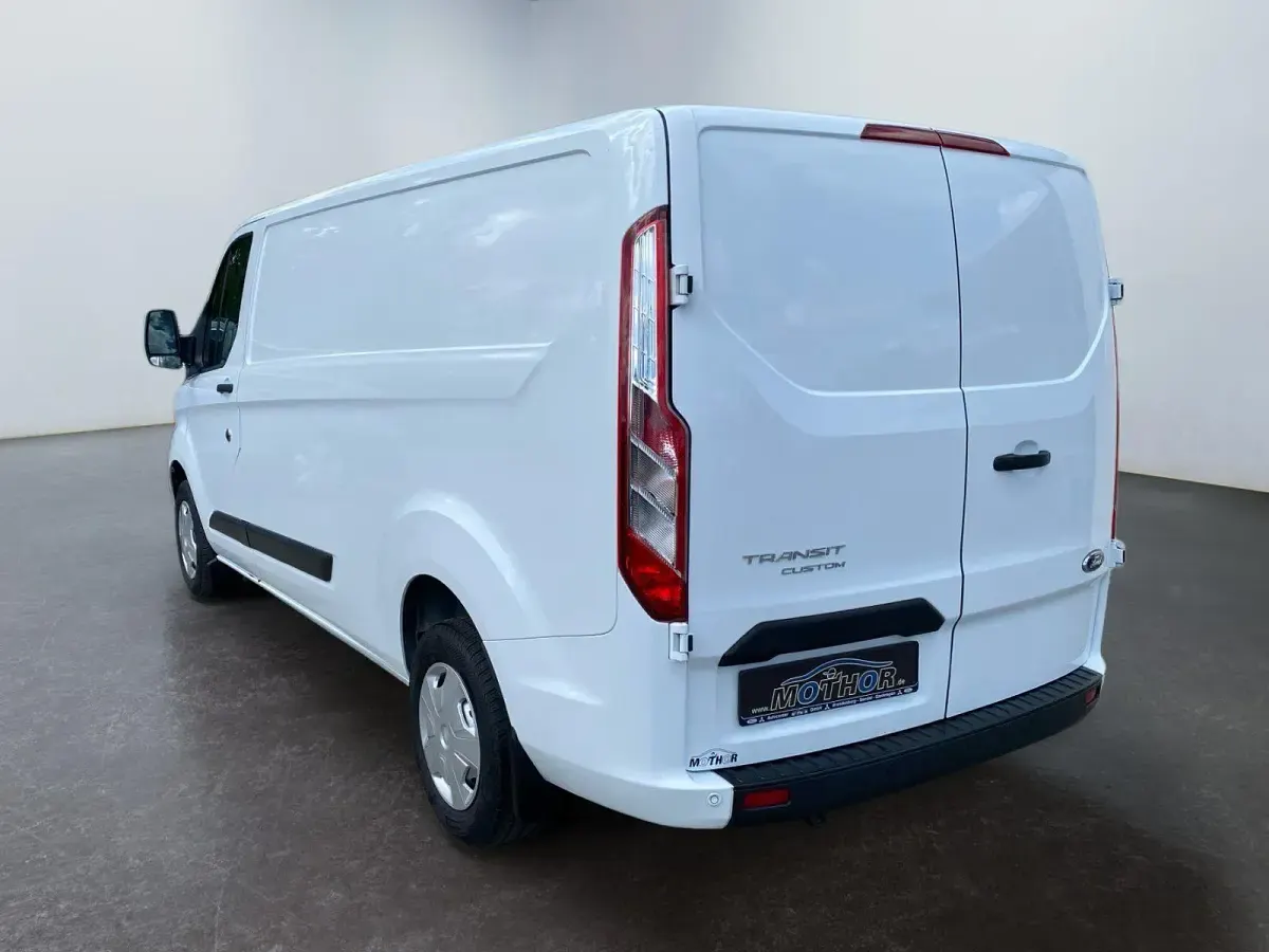 Gebraucht Ford 300 Trend 131 PS (96 kW) 2023 Weiß Van / Kleinbus