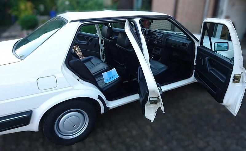 Gebraucht VW Jetta 90 PS (66 kW) 1986 Weiß Limousine