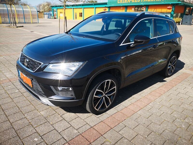 Schwarz Gebraucht 2018 Seat Ateca 4Drive SUV | 16.400 € (Fairer Preis) - Bild 1/4