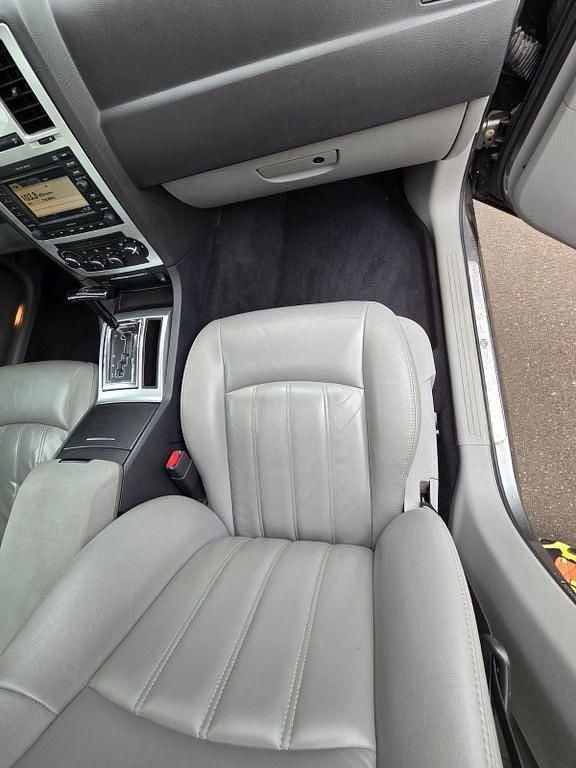 Gebraucht Chrysler 300C 218 PS (160 kW) 2008 Grau Limousine