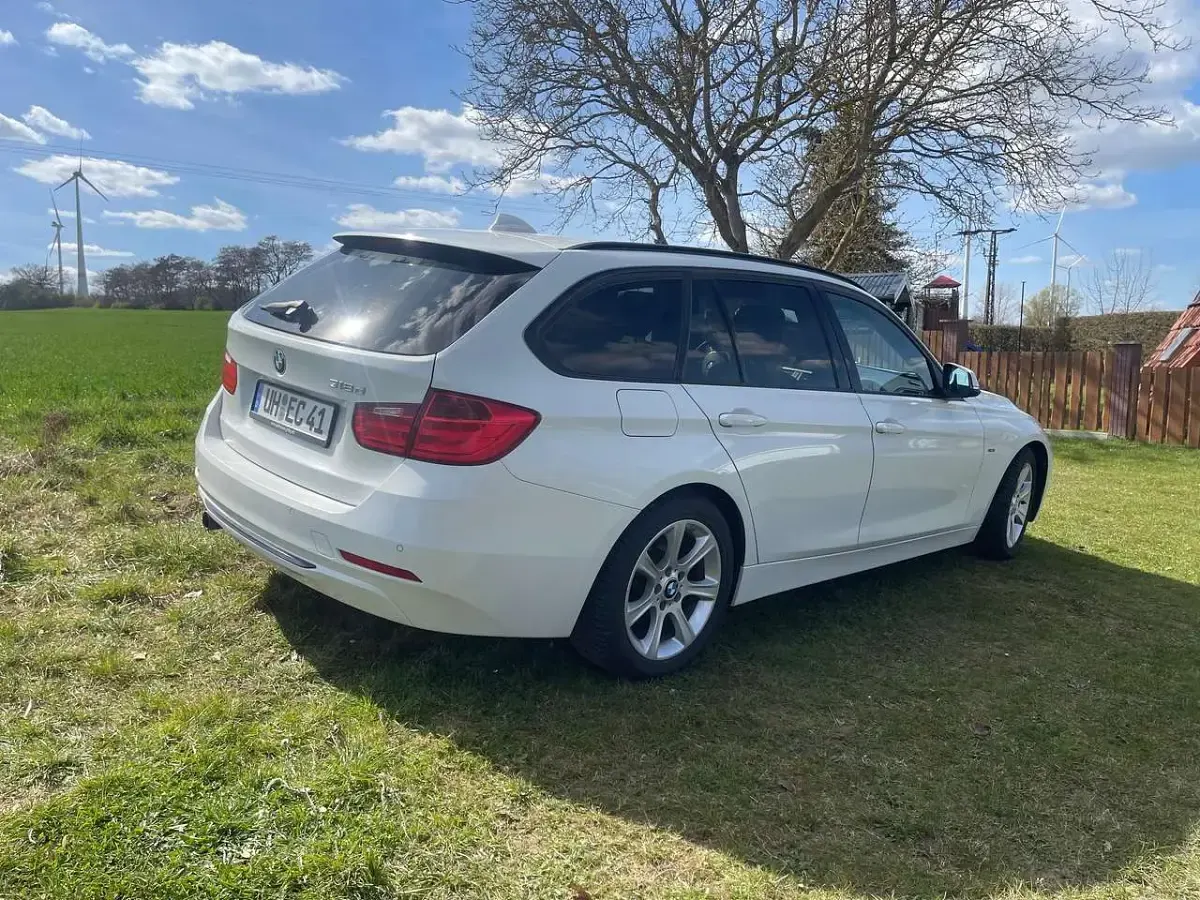 Gebraucht BMW 318 Performance 143 PS (105 kW) 2015 Weiß Kombi