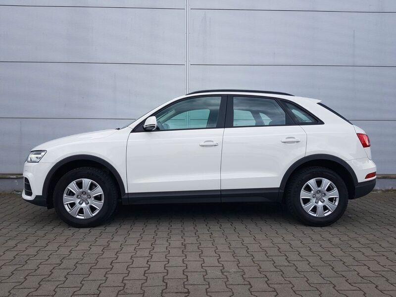 Weiß Gebraucht 2015 Audi Q3 Design SUV | 10.900 € (Fairer Preis) - Bild 1/4