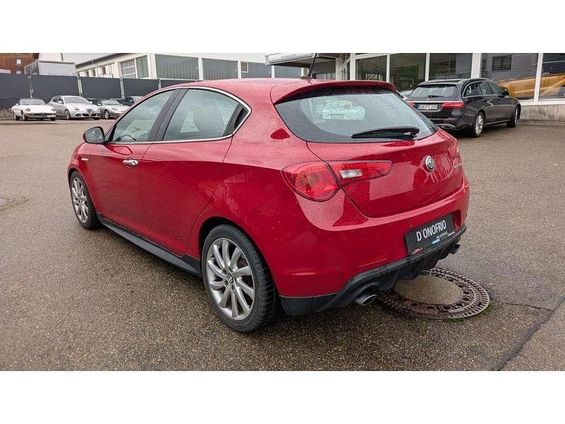 Gebraucht Alfa Romeo Giulietta Super 175 PS (128 kW) 2016 Rosso alfa Limousine