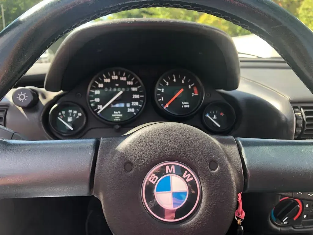 Gebraucht BMW Z1 170 PS (125 kW) 1991 Rot Cabrio